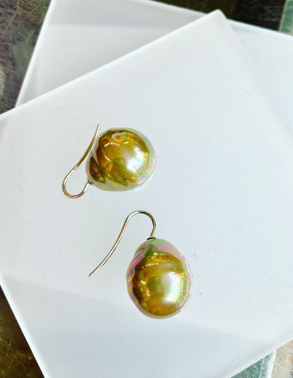 Beehive Baroque Pearls -3 colours
