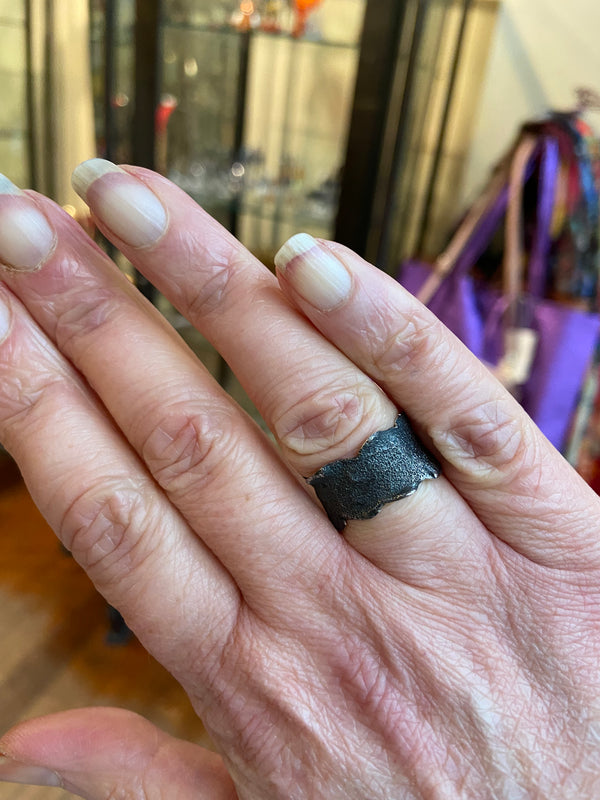 Flat Frill Ring