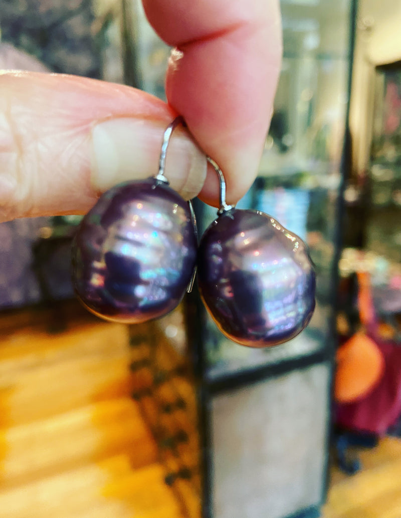 Beehive Baroque Pearls -3 colours