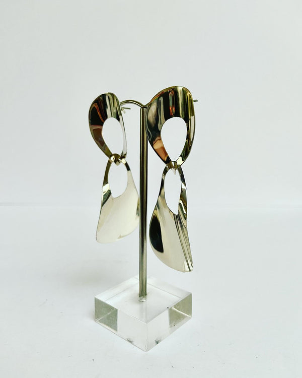 Concave Teardrop Earrings With Cut Out