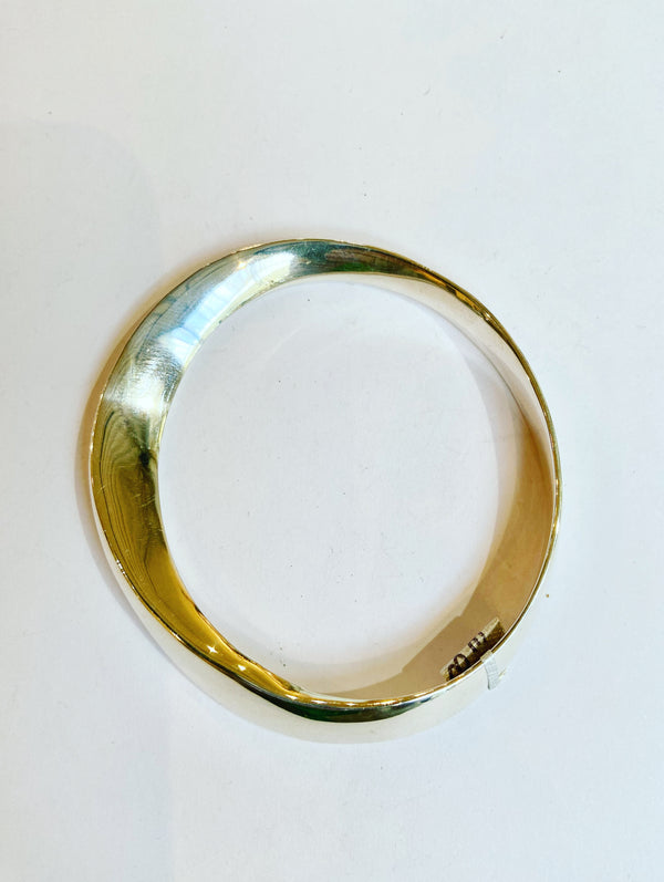Sterling Silver Wavy Bangle - small fit