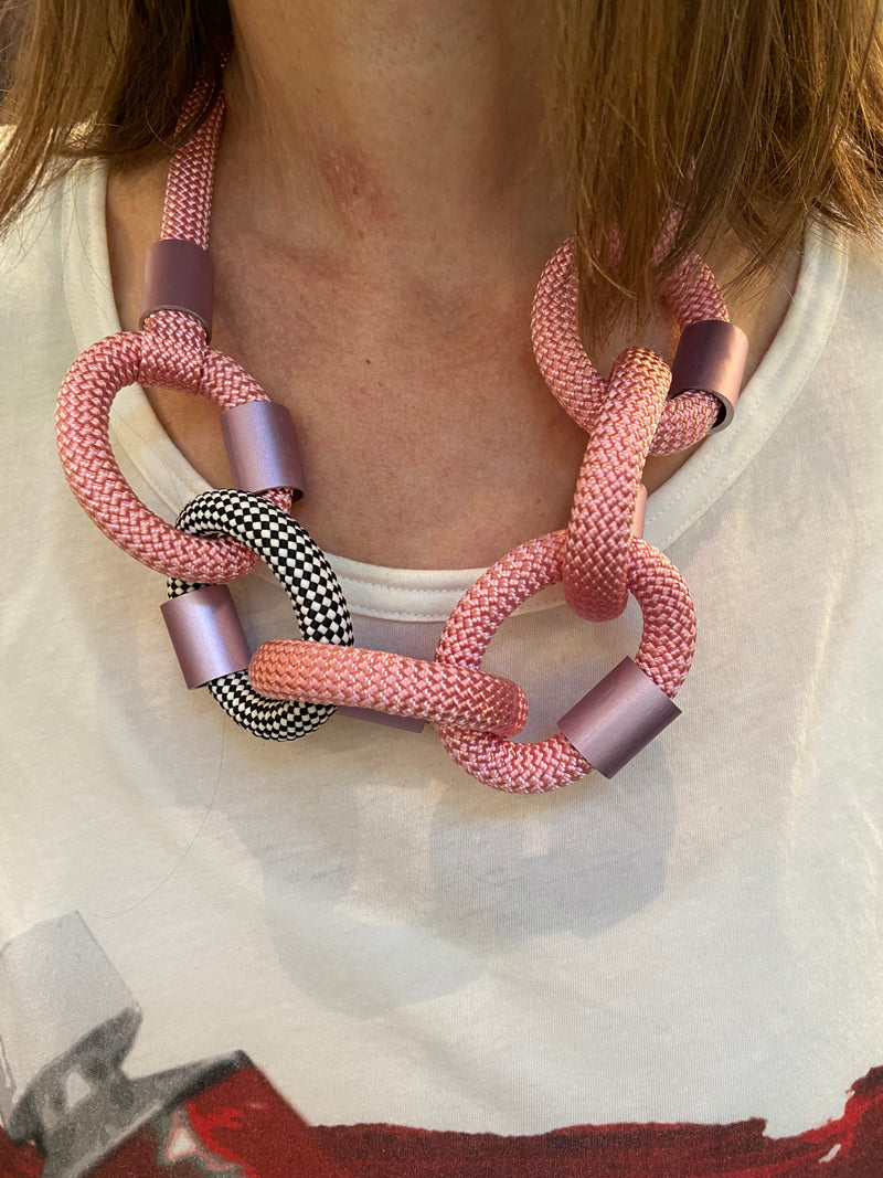 Interlink Necklace -2 colours