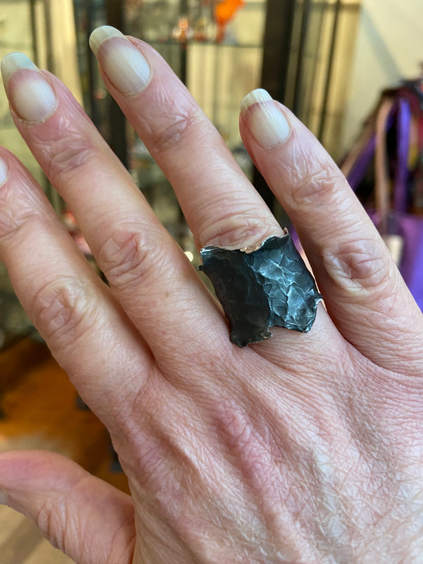 Statement Frill Edge Ring