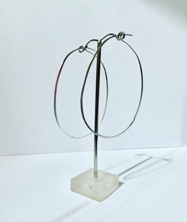 Oval Statement Hoop