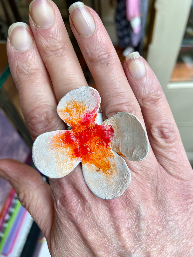 Funky Flower Ring - 4 colours