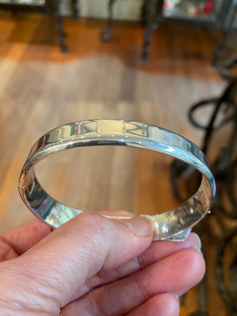 Sterling Silver Hinged Oval Bangle