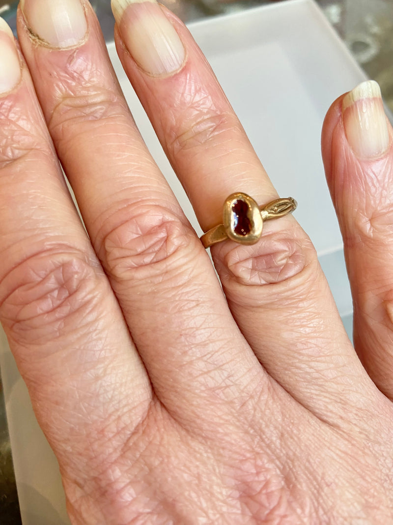 Sasso Ring -red
