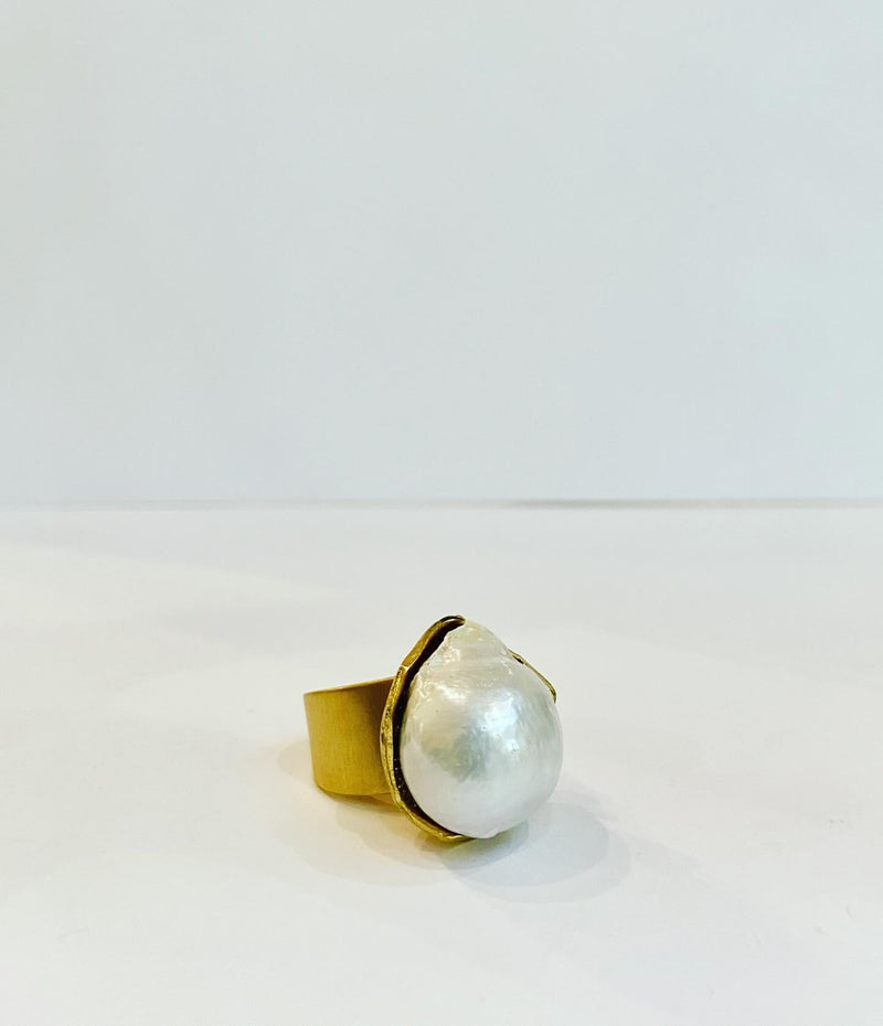 Matt Gold Pearl Ring