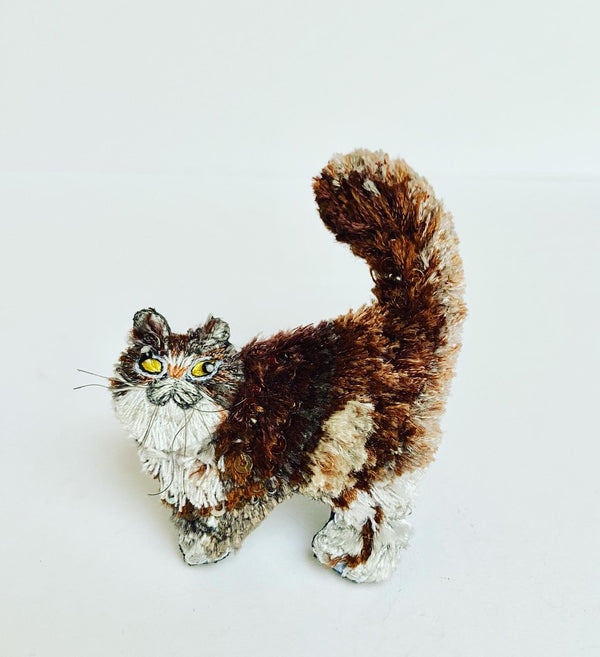 Fluffy Cat Brooch