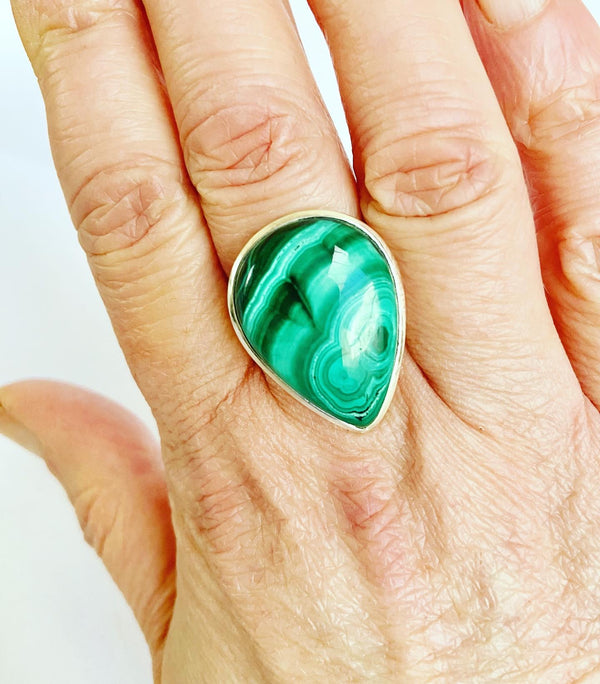 Malachite Teardrop Ring