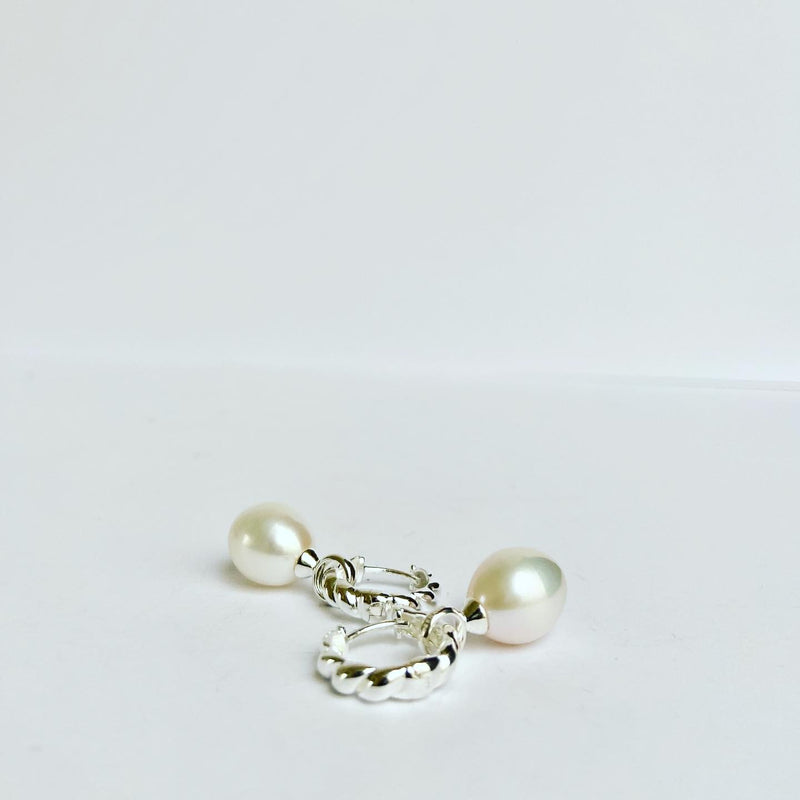 Ribbed Huggie Hoop + Pearl Droplet