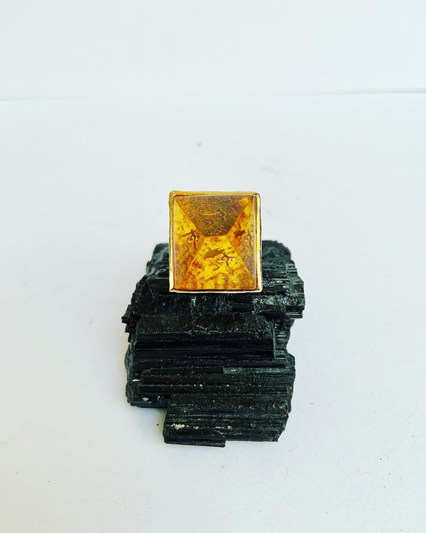 Amber Square Point Ring