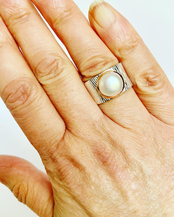 Freshwater Pearl Ring With Rose Gold Detail