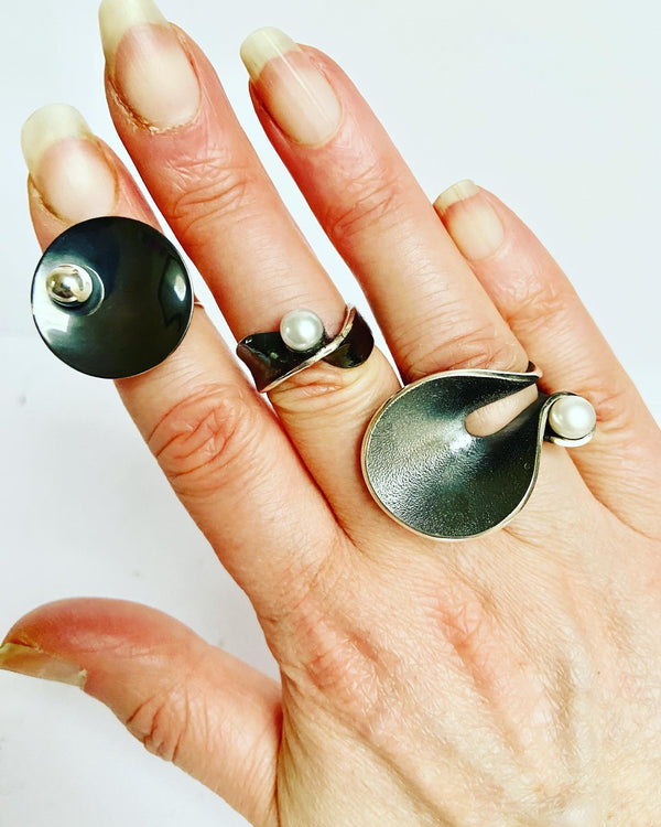 Oxidised Twist + Pearl Ring