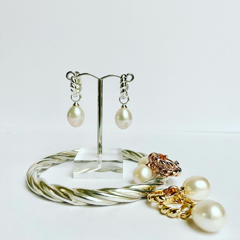 Ribbed Huggie Hoop + Pearl Droplet