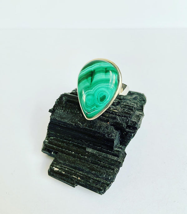 Malachite Teardrop Ring