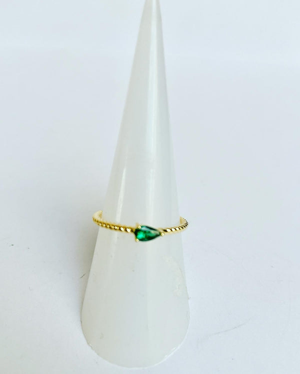 Emerald crystal ring