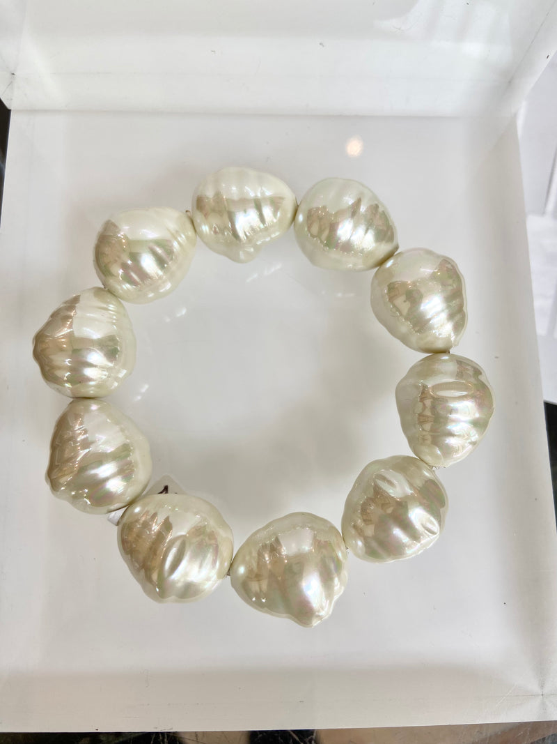 Beehive baroque pearl bracelet