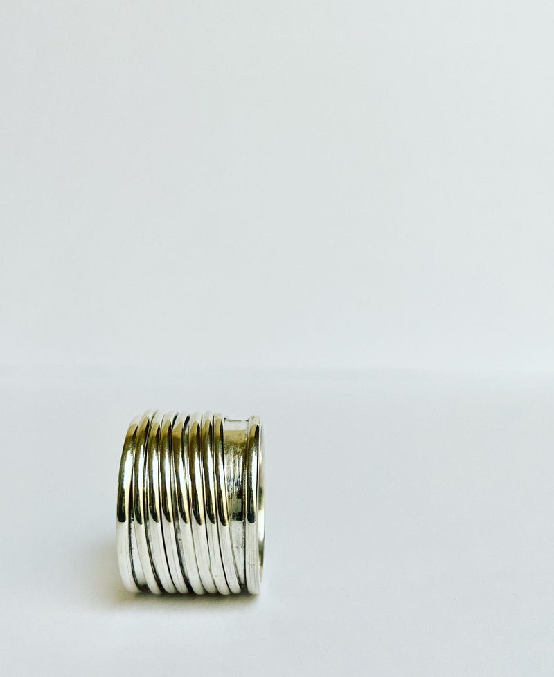 Linear Spinner ring