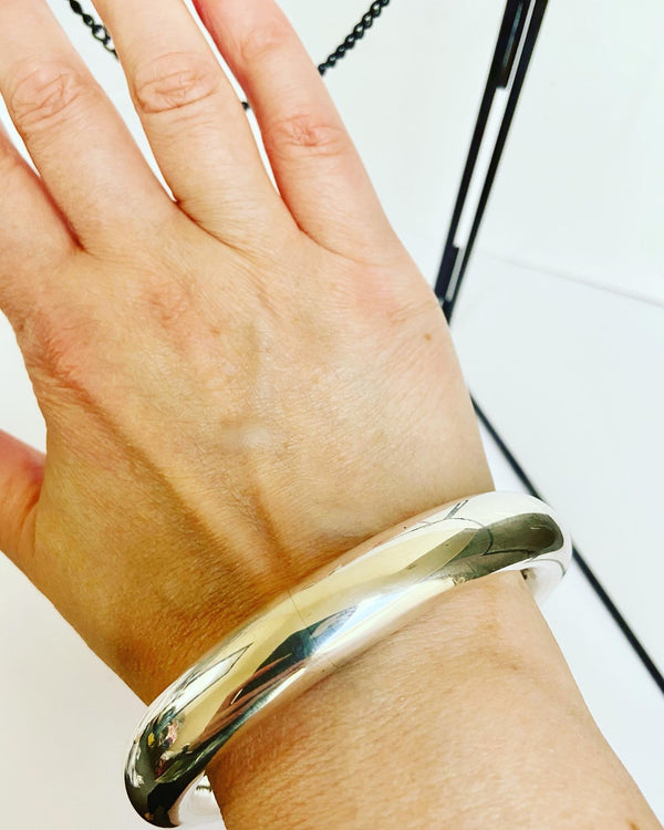 Oval Polished Bangle