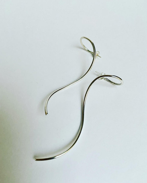 Elongated Swirl earrings