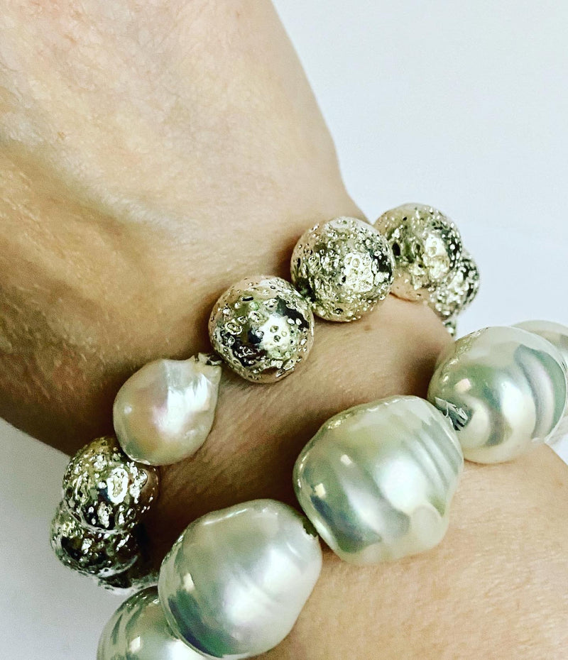 Beehive baroque pearl bracelet