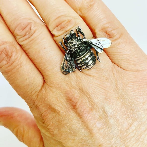 Bee Oxidised Ring