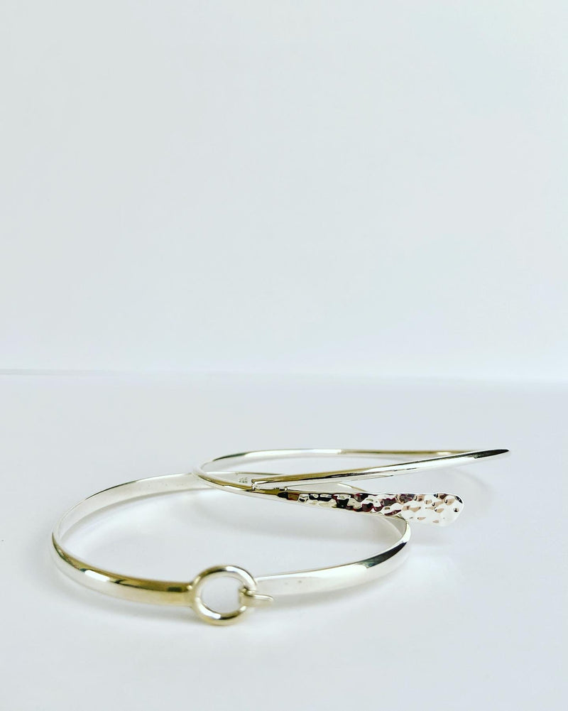 Hammered Overlap sterling silver bangle